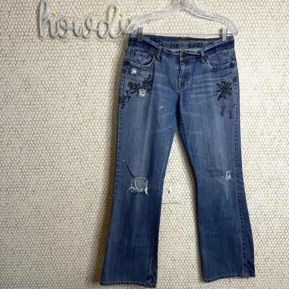 American Eagle Hipster Fit Skinny Flare Embroidered Ripped Blue Denim Size 8 - Picture 1 of 12
